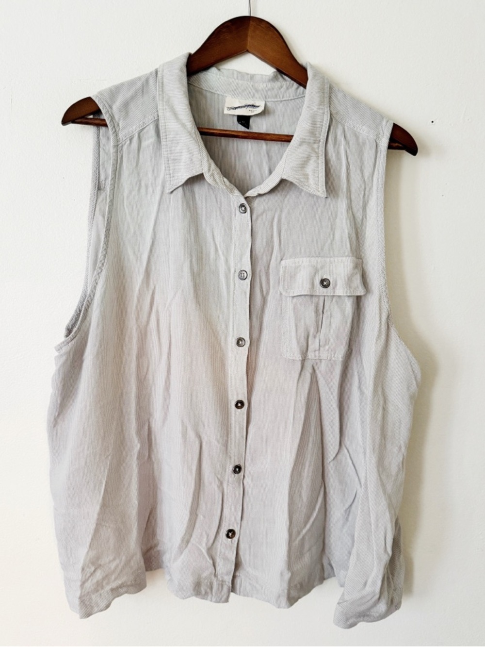 Universal Thread Light Gray Sleeveless Button-Down Shirt 4X